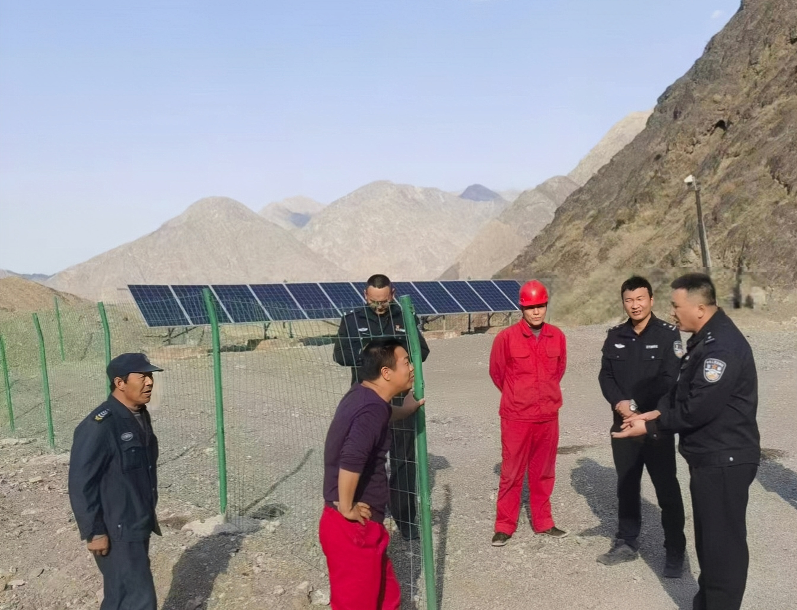 新疆和硕县公安局深入矿山企业开展安全生产检查