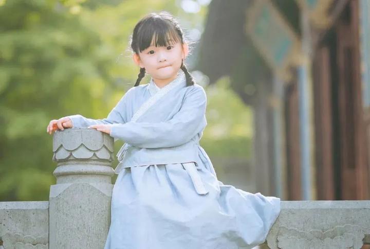 你把子孙的便宜占尽了,子孙就挣不来钱,子女就倒霉了,因小果大!_全球_新闻_华人头条