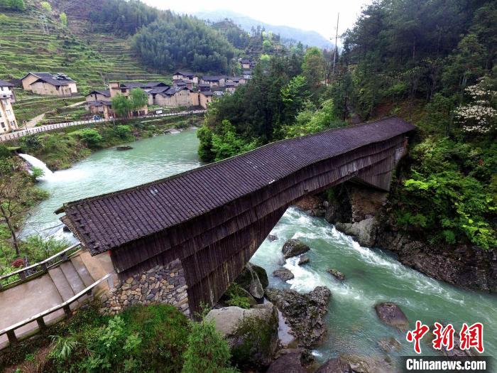 保护与传承：木拱廊桥在福建_全球_新闻_华人头条