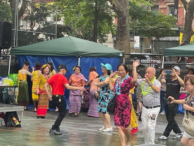 紐約缅甸華僑聯誼会舉辦「第二十屆緬甸仲夏潑水節」活動_图1-38