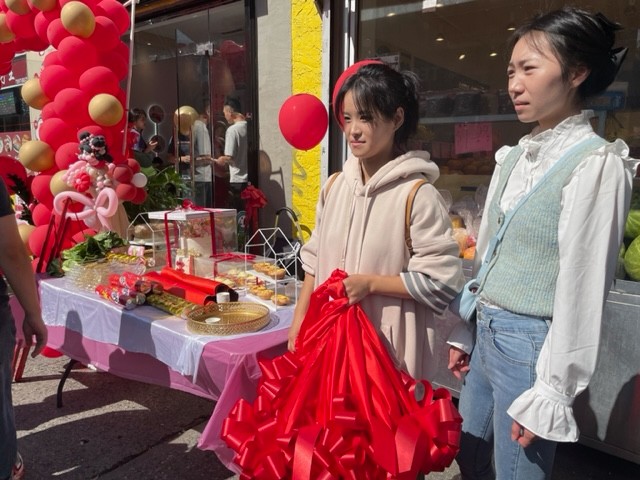 闽籍侨领参加法拉盛「花开几叶」中国风鲜茶店开业剪彩仪式 ... ... ..._图1-18