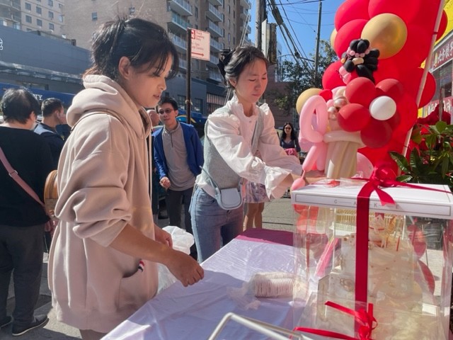 闽籍侨领参加法拉盛「花开几叶」中国风鲜茶店开业剪彩仪式 ... ... ..._图1-25