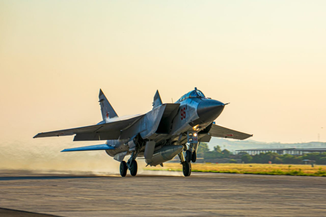 3. MiG-31K，c... (kinjal-avion-mig31-1_98749700.jpg)