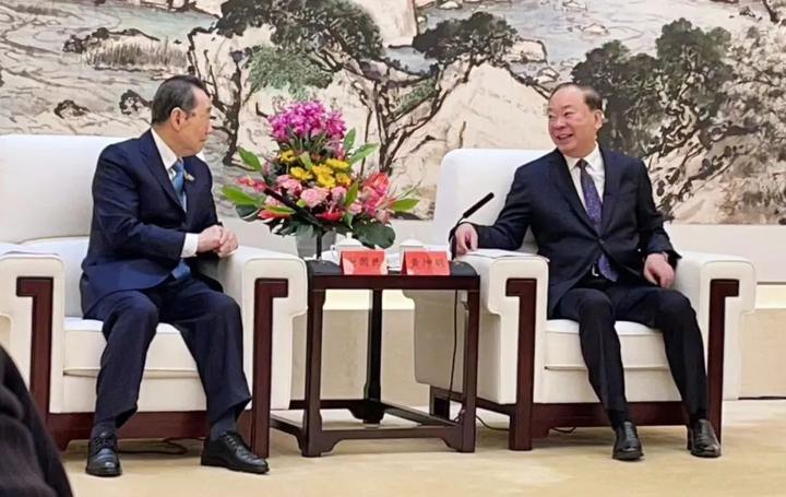 广东省委书记黄坤明、省长王伟中，深圳市委书记孟凡利分别会见正大集团资深董事长谢国民一行_中国大陆_新闻_华人头条