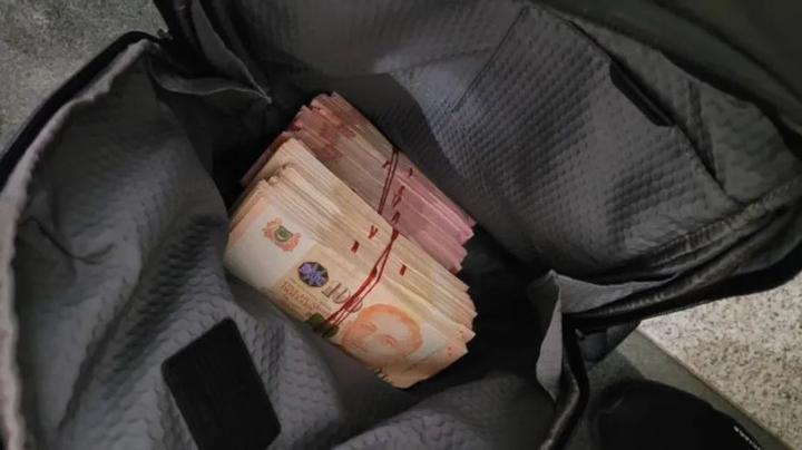 最新的高价5万现金安检拒过方法分享(现金过安检带50万现金坐飞机安检教程)