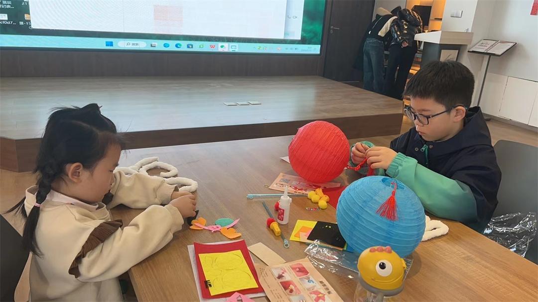 榆阳区航宇路街道松林路社区创新融合传统文化 打造“平安+幸福社区”