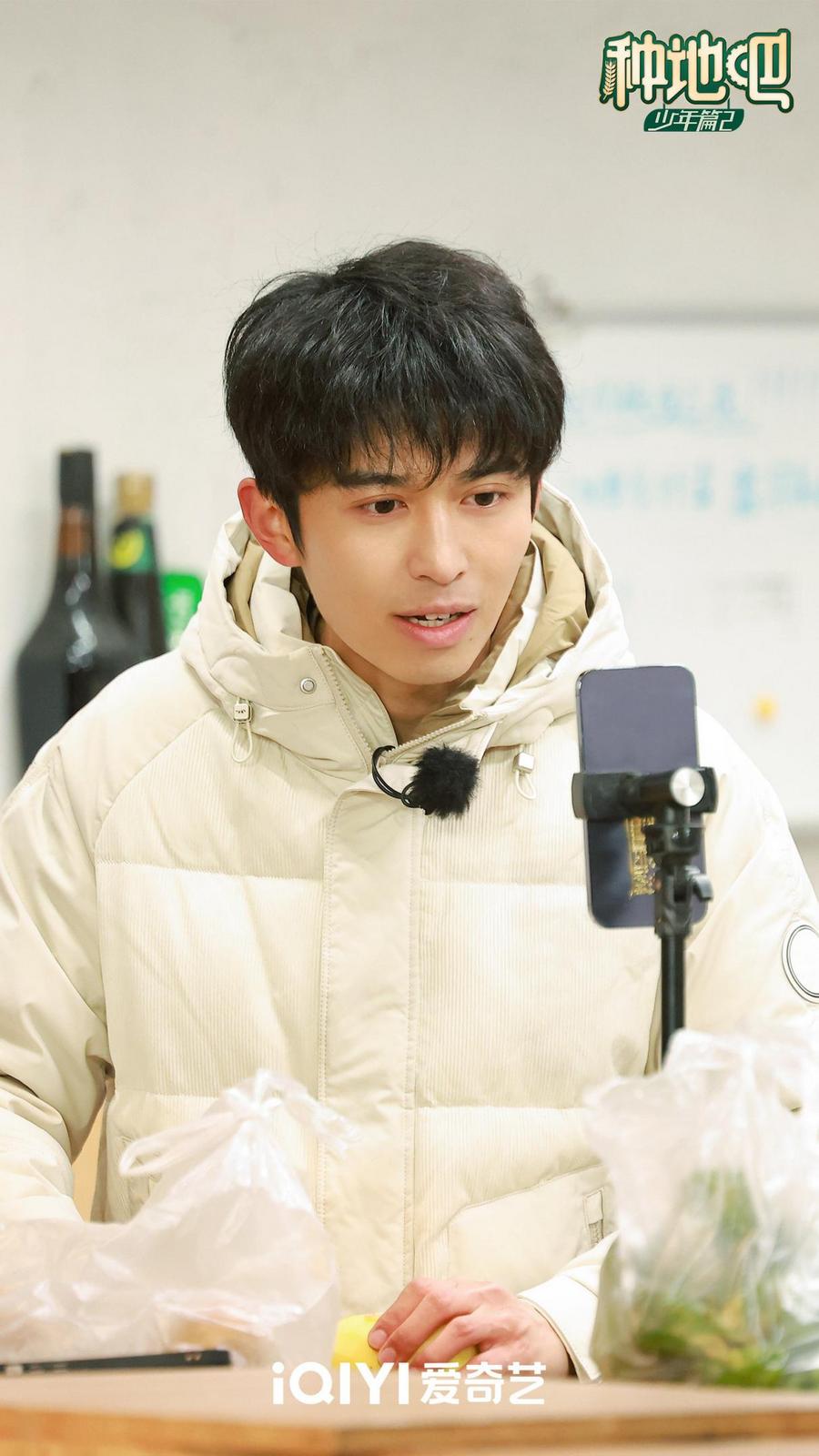 十个勤天喜提玻璃大棚 冬至合唱掀"回忆杀"_埃德蒙顿_新闻_华人头条