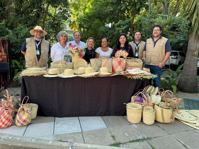 Fueron seis expositores, pero esperan llegar a 10 en la próxima feria. Foto: Gentileza