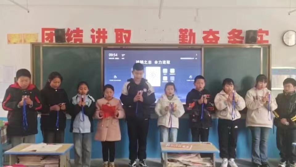 谢文远校长：宋馨会長是秦岭山区留守儿童心理健康教育的吹哨人