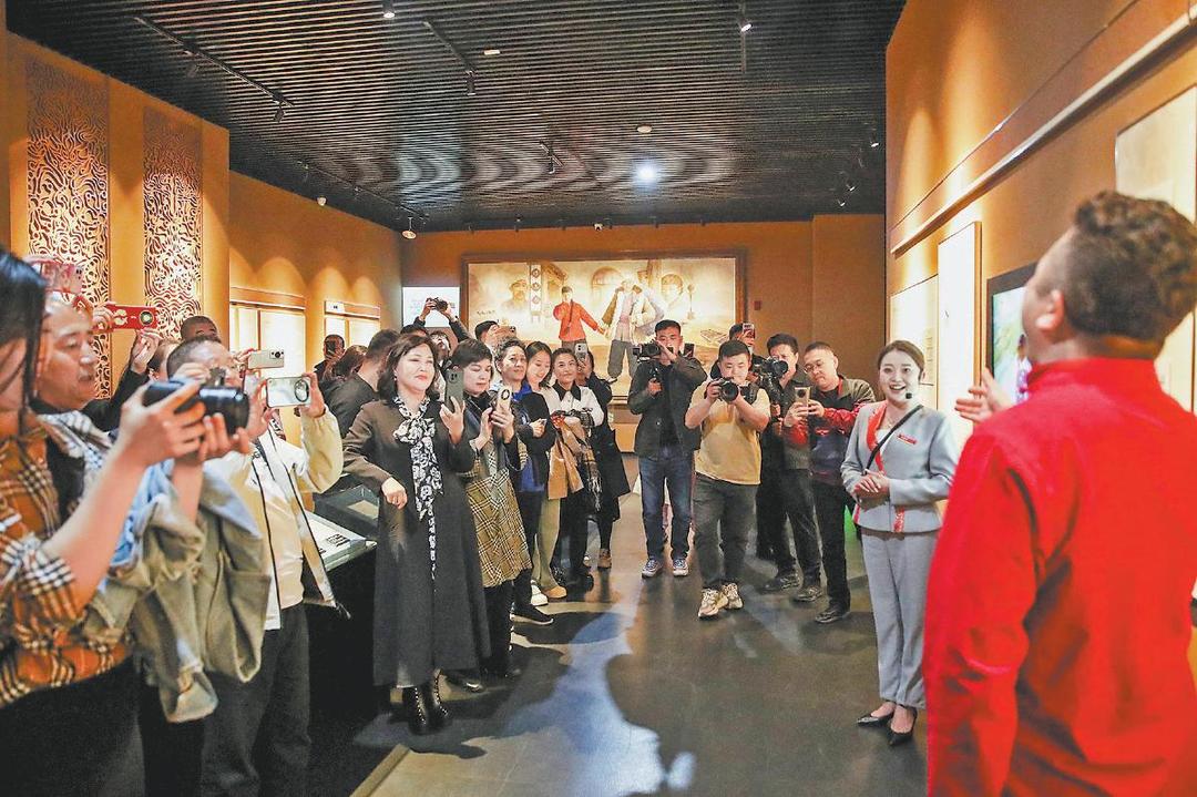 陕北民歌博物馆：春风十里迎贵宾 唱支歌儿给你听