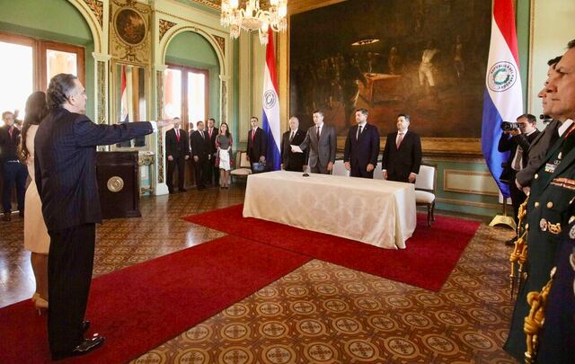 Carolin Konther López y Juan Ernesto Snead Amarilla son los diplomáticos oficializados. Foto: Gentileza