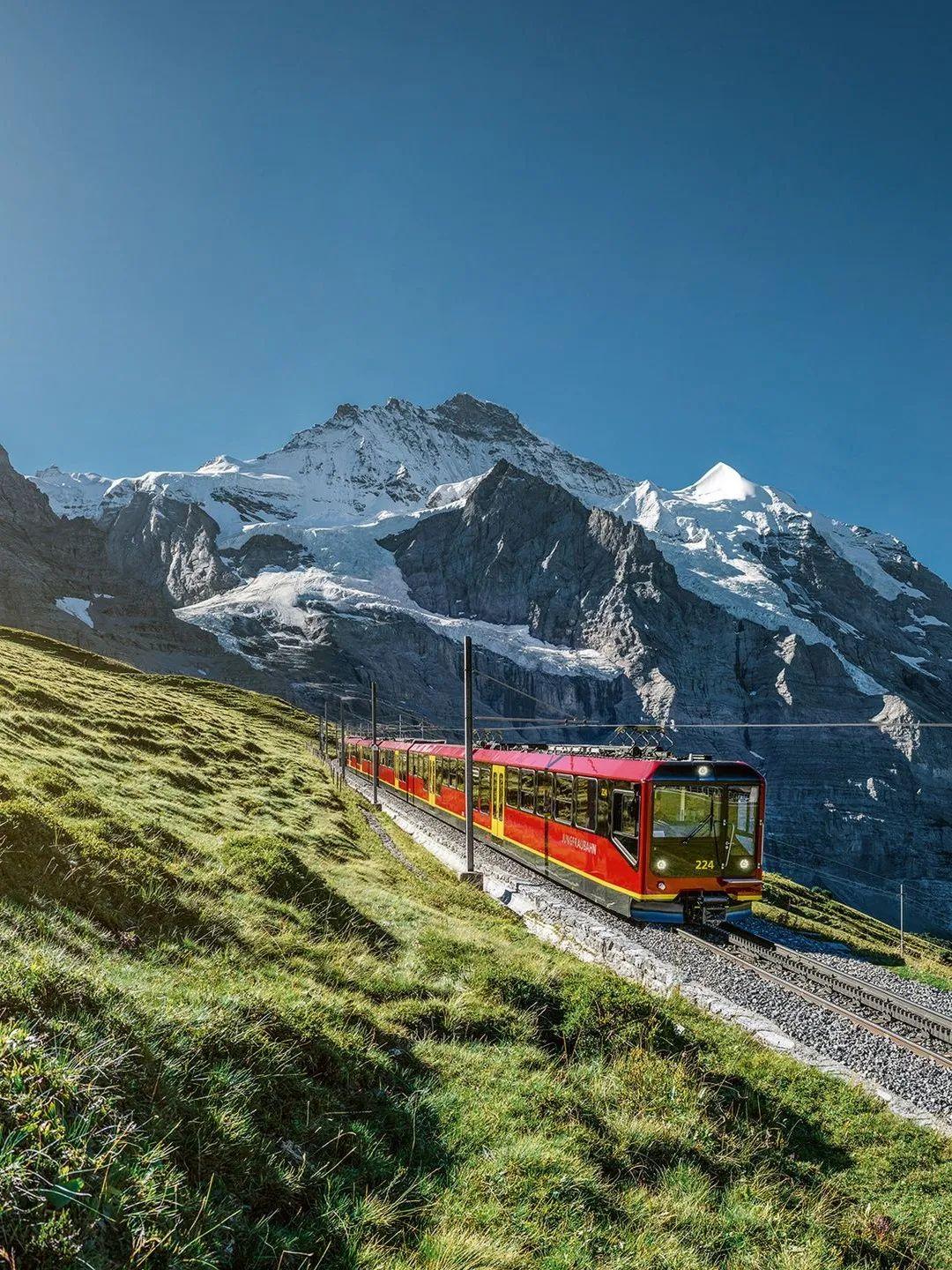 探索瑞士的心脏，隐藏款火车旅行路线请查收！_罗马尼亚_新闻_华人头条