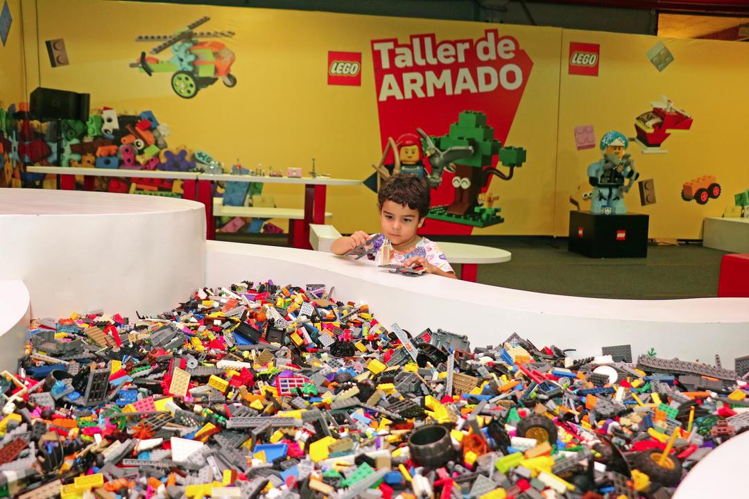 La Nación / Arrancó encuentro de Lego más grande de Latinoamérica