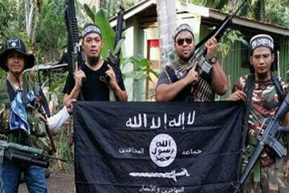 菲律宾军方出动力量搜寻疑似遭阿布沙耶夫武装分子绑架的马来西亚渔民| 国际| Vietnam+ (VietnamPlus)