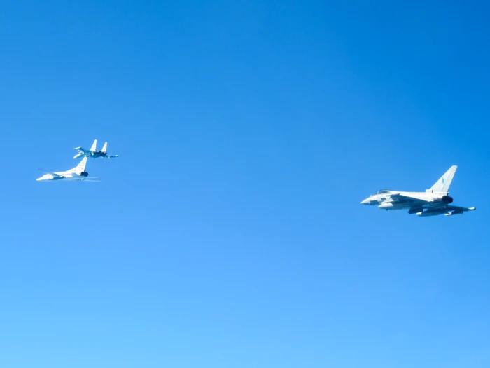北约和俄罗斯飞机之间的对峙 照片英国皇家空军 jpg