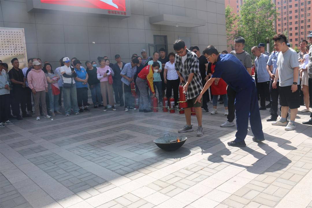 金沙路街道金榆社区开展夏季消防安全演练活动