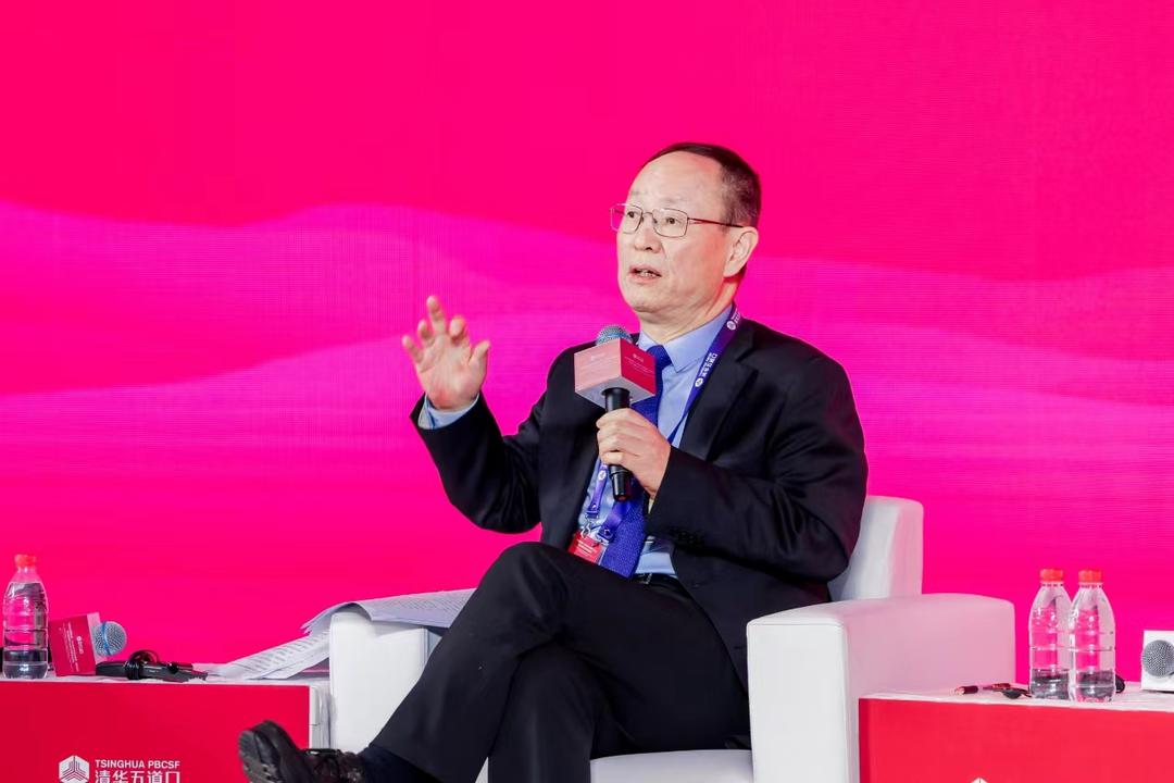 王一鸣:全球经济格局的最大挑战是高债务_阿根廷_新闻_华人头条