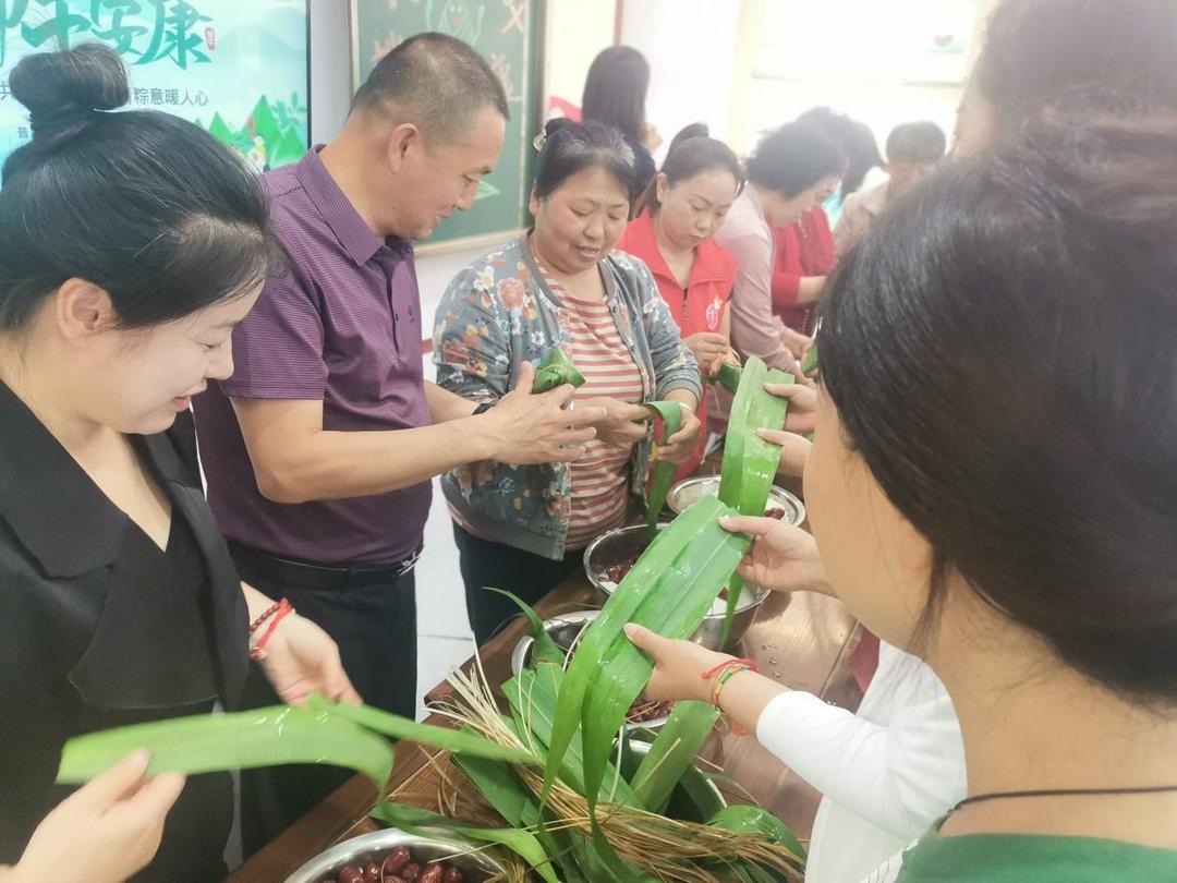 鼓楼街道普惠泉社区：共建共享聚党心 粽情粽意暖人心