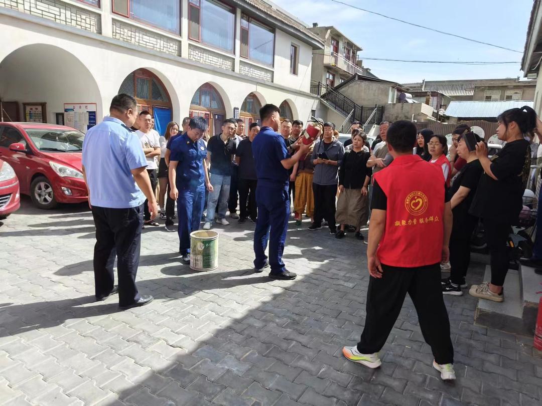 榆阳区鼓楼街道凯歌楼社区：消防安全进社区 筑牢安全“防火墙”