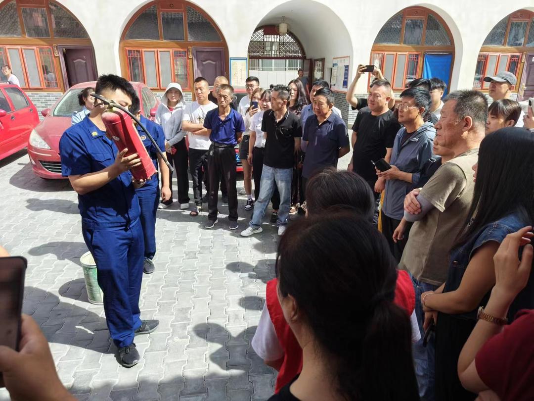 榆阳区鼓楼街道凯歌楼社区：消防安全进社区 筑牢安全“防火墙”