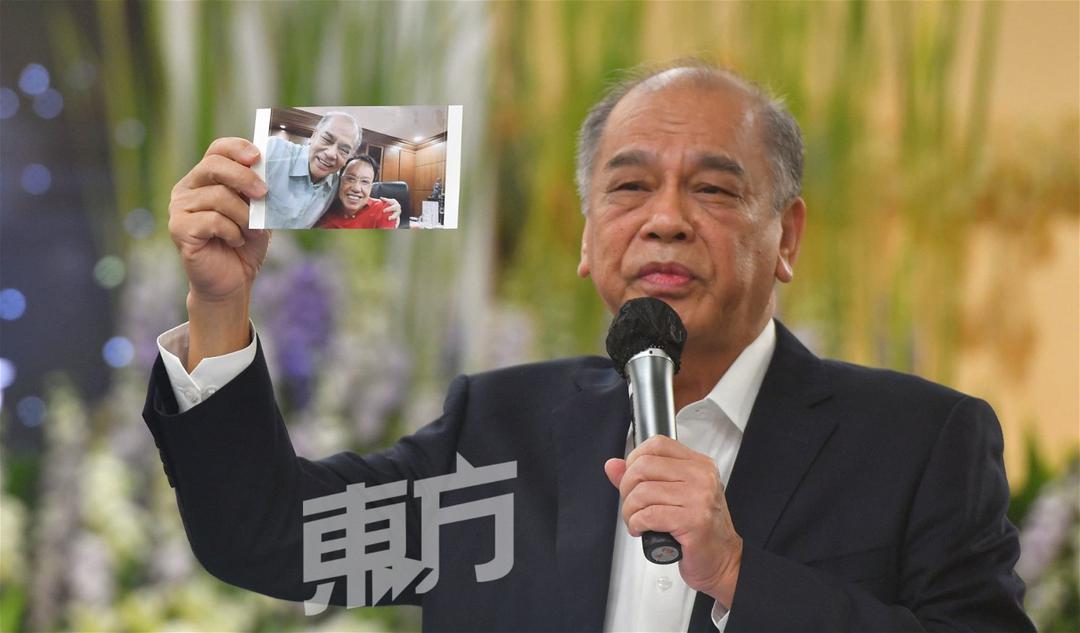 陳廣才向大眾展示他和鄭金炎的最後一張合照，他們最後一次見面是在5月24日，當時的他（鄭金炎）笑得很燦爛。