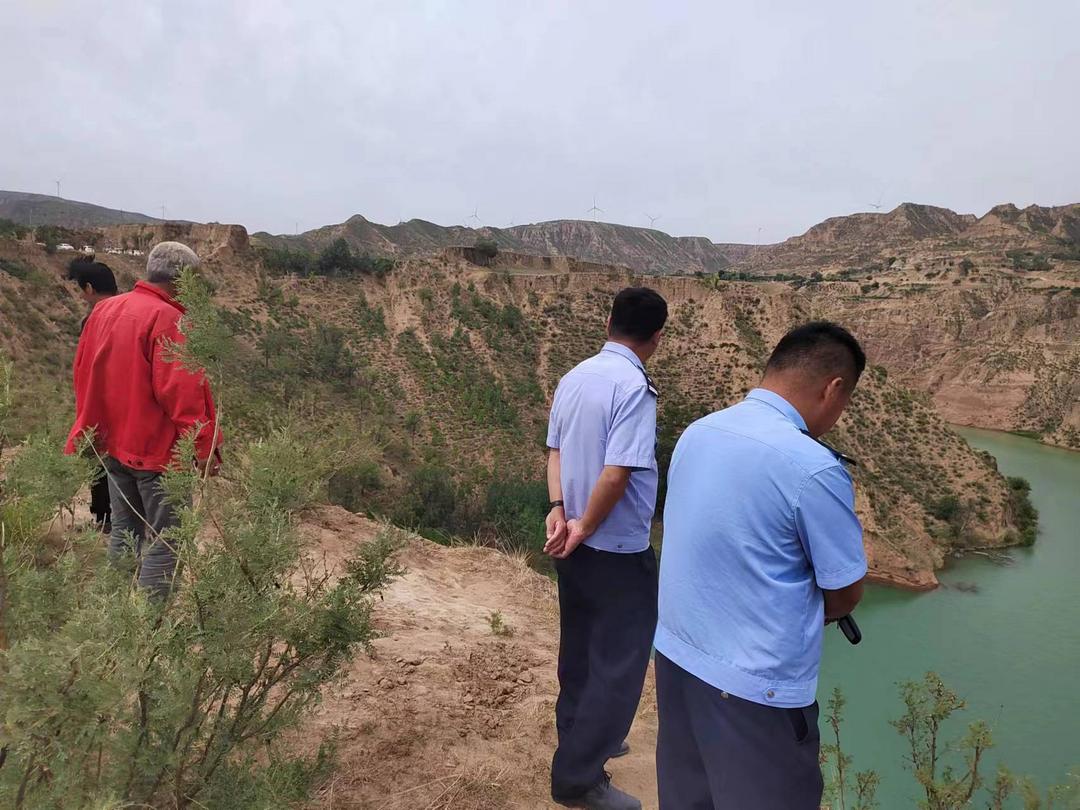 靖边公安龙洲派出所：做实基层警务 让群众幸福“满格”