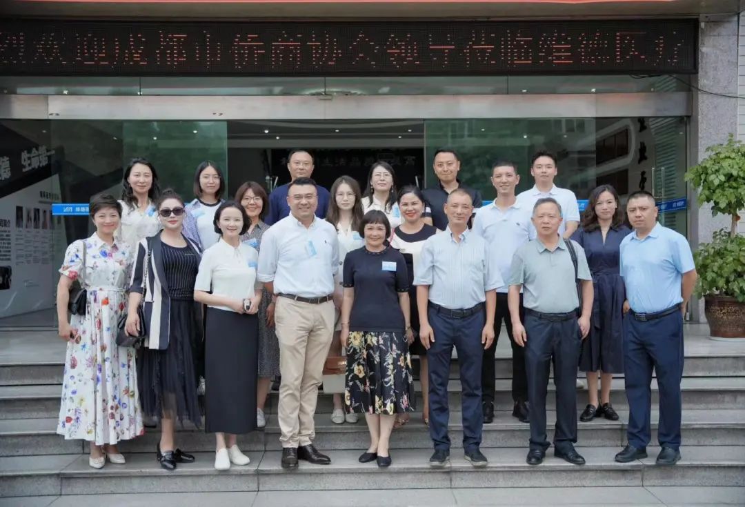“参观交流，共促发展”成都侨商协会参访维德医疗、天府农博园等学习交流活动顺利举行！_泰国_新闻_华人头条