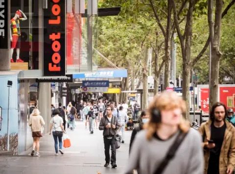 高房價引發第二波人口外流！  大批年輕人“逃離”悉尼墨爾本，昆州成首選