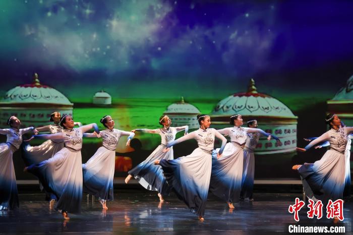 多伦多华星艺术团主办第16届“夏夜舞动民族风”晚会_中国大陆_新闻_华人头条