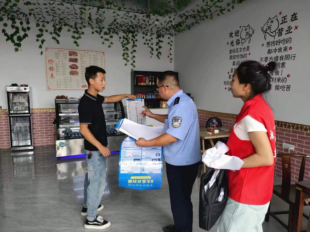 百千工程在推进 | 跟着社区民警看夏日里的平安烟火气