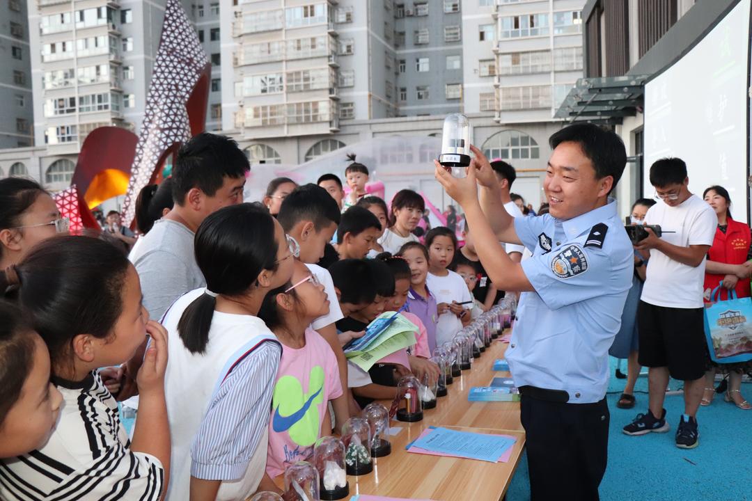 绥德公安“五大警务”助力夏季行动提质增效