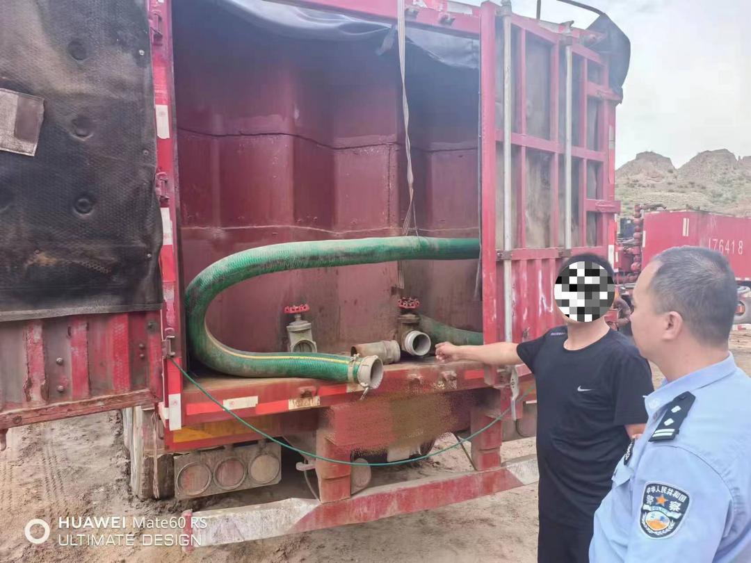 夏季行动 | 剑指盗采砂、偷排污水——靖边公安严打破坏生态环境违法犯罪！