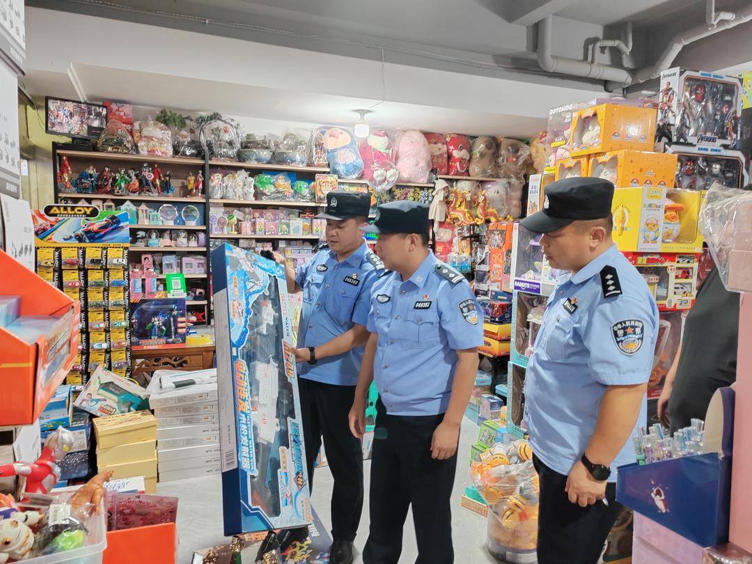 百千工程在推进 | 跟着社区民警看夏日里的平安烟火气