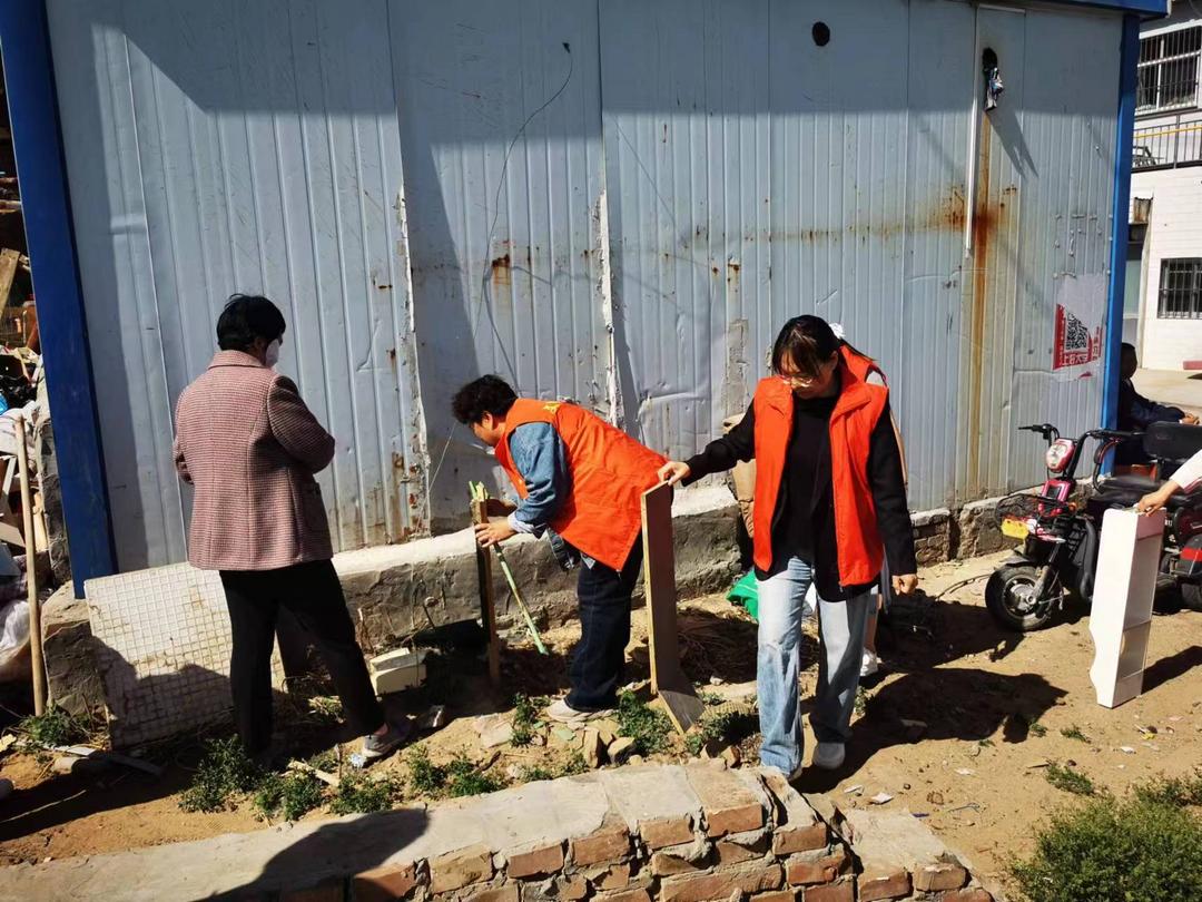 53名志愿者4个小时无死角环境卫生清理，社区干净了！