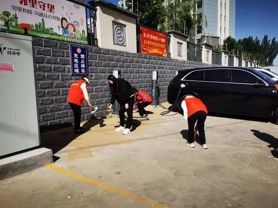 53名志愿者4个小时无死角环境卫生清理，社区干净了！