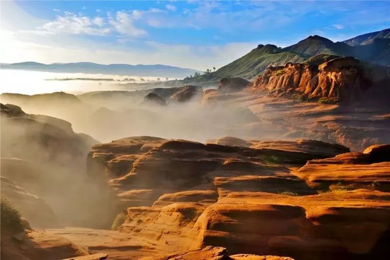 人民网关注榆林：“三美”吹开旅游新风潮