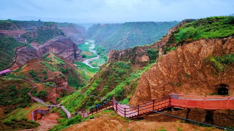 人民网关注榆林：“三美”吹开旅游新风潮