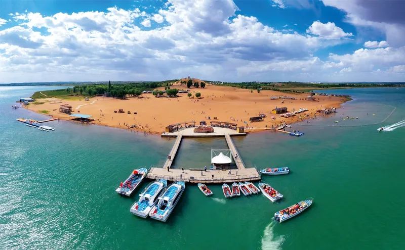 人民网关注榆林：“三美”吹开旅游新风潮