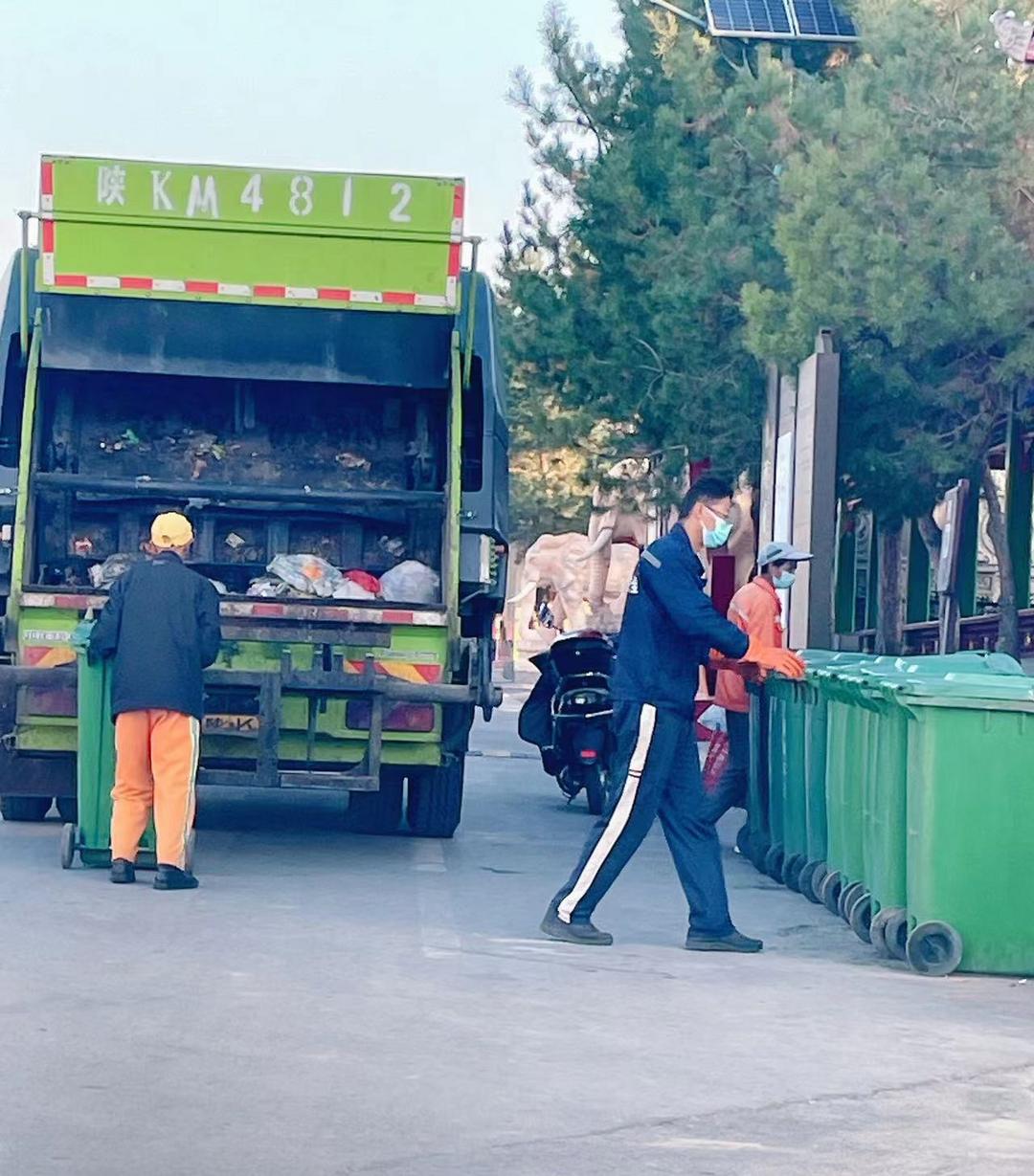 榆阳区鱼河镇持续开展环境卫生整治，扮靓镇村美丽底色