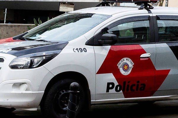 PMs são presos depois de parar Porsche sem placa e levar relógio suíço e  dinheiro do motorista, que denunciou ação | São Paulo | G1