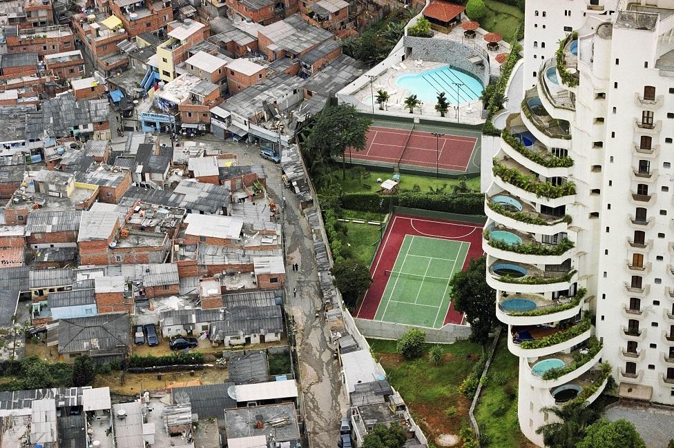 Para moradores de Paraisópolis, vida média é 10 anos mais curta que no  vizinho Morumbi - BBC News Brasil