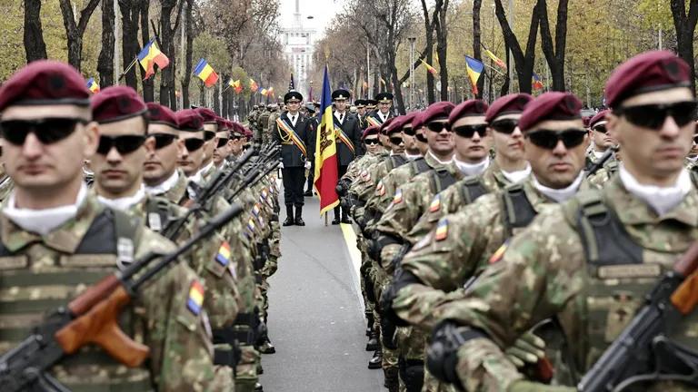 Parada militară de 1 Decembrie 2024. Cum sărbătoresc românii Ziua Națională  a României - DailyBusiness.ro