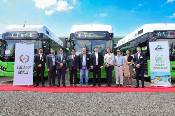 Lanzan concurso nacional de diseño para plotear buses eléctricos entregados  por Corea del Sur - AhoraCDE