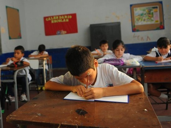 El MEC anunció el calendario escolar 2025: las clases comienzan el 24 de  febrero - RCC