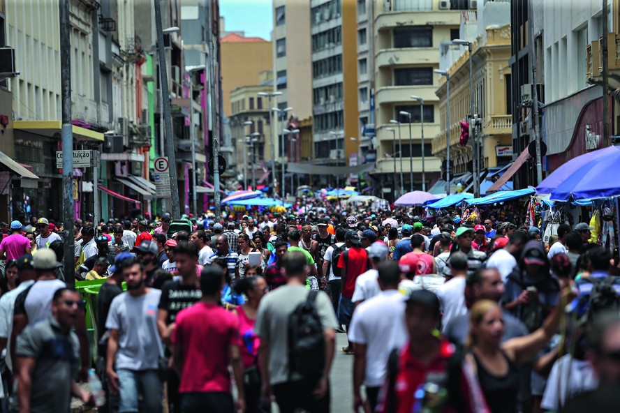 Os EUA alvejam a Rua 25 de Março, em São Paulo