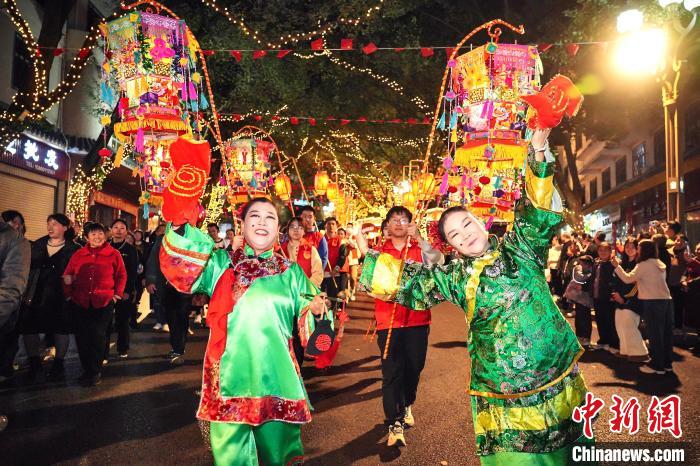 非遗百灯庆新春 客家年味正浓时_阿根廷_新闻_华人头条