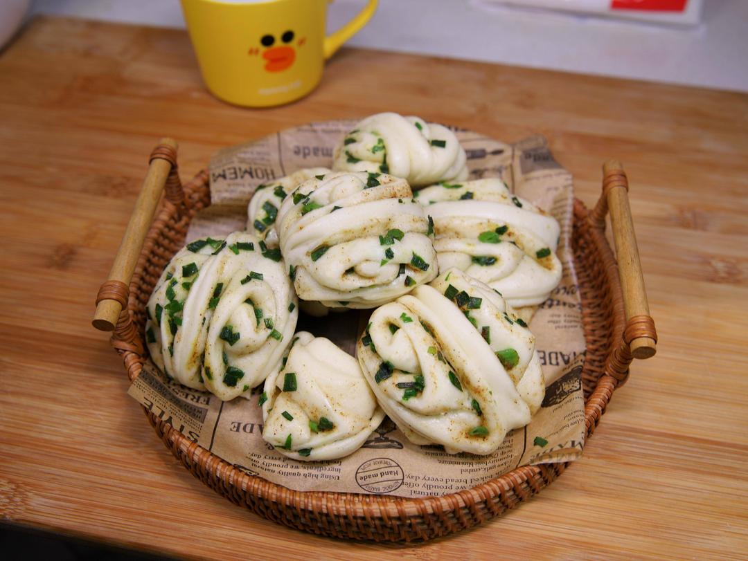 孩子的早餐别发愁，教您花卷的简单做法，蓬松喧软，比面包还好吃_全球_新闻_华人头条