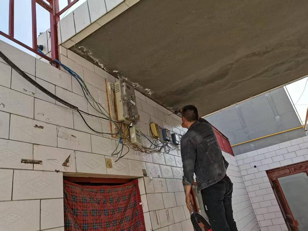 老旧线路清零行动！榆阳区崇文路街道葡萄园社区免费改造惠及200户