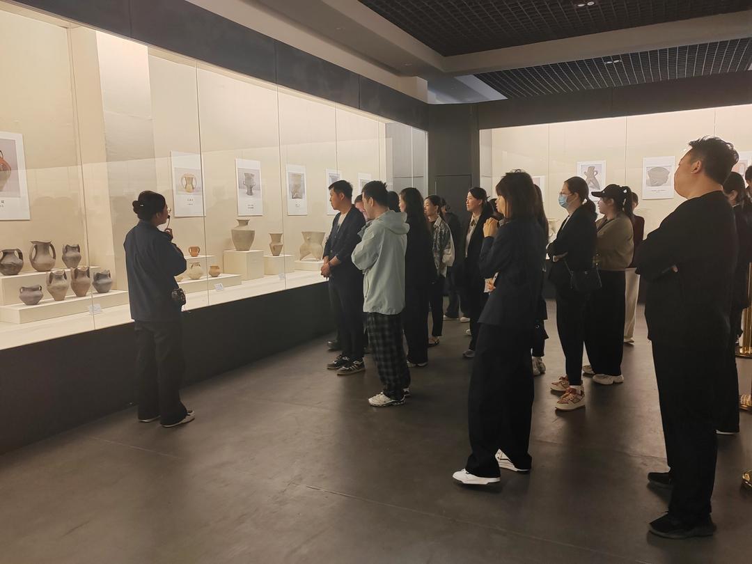 博物馆里学礼仪！榆阳区建业路社区这场文明实践活动“走新更走心”