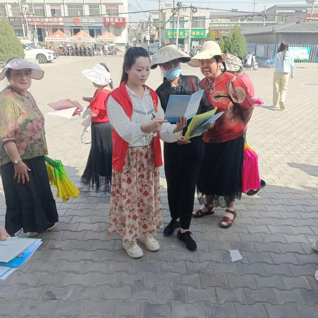 榆阳区崇文路街道葡萄园社区养老保险宣传火热进行,助力全民参保 榆阳区崇文路街道葡萄园社区养老保险宣传火热进行,助力全民参保